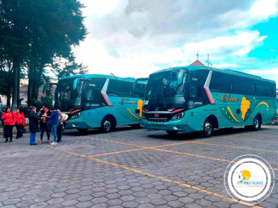 Transporte de Turismo Santo Domingo de los Ts&aacute;chilas